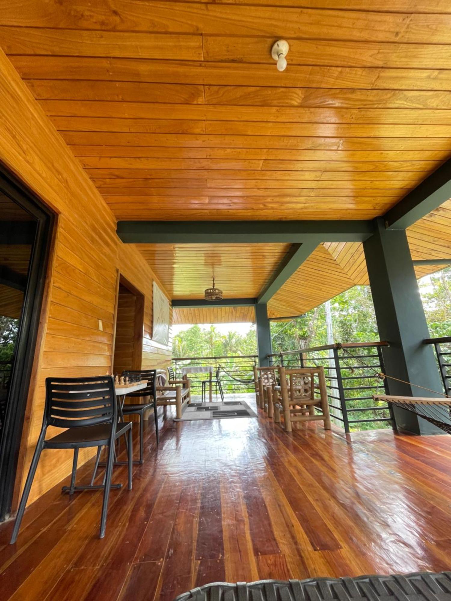 Casa Aguelo Chocolate Hills Bed & Breakfast *
